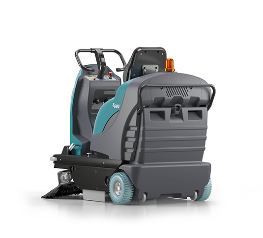 S680 Compact Battery Ride-On Sweeper alt 3