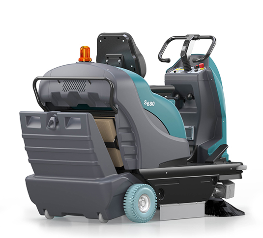 S680 Compact Battery Ride-On Sweeper alt 2